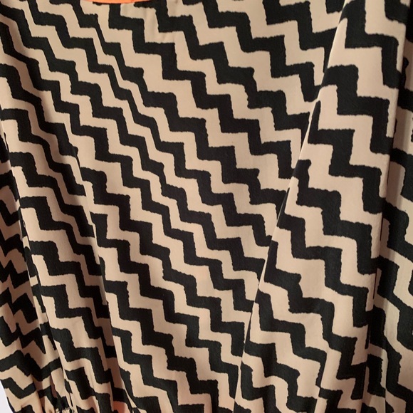 Coral Flowey Dress - Picture 8 of 8